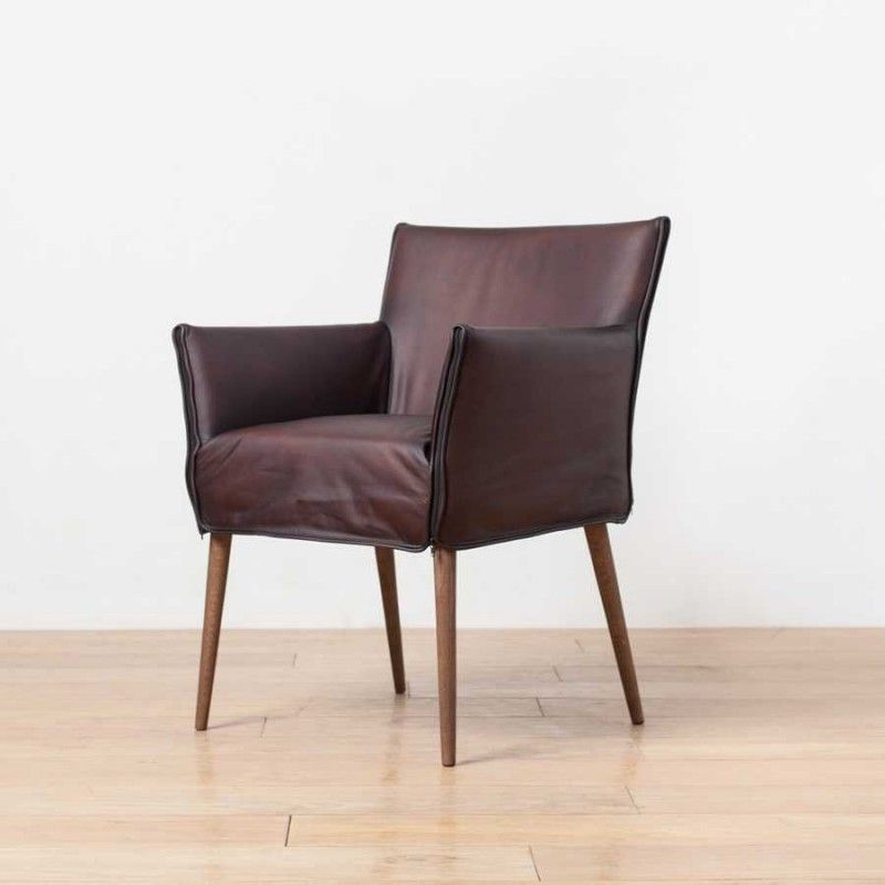 Кресло рабочее Charles Cubic