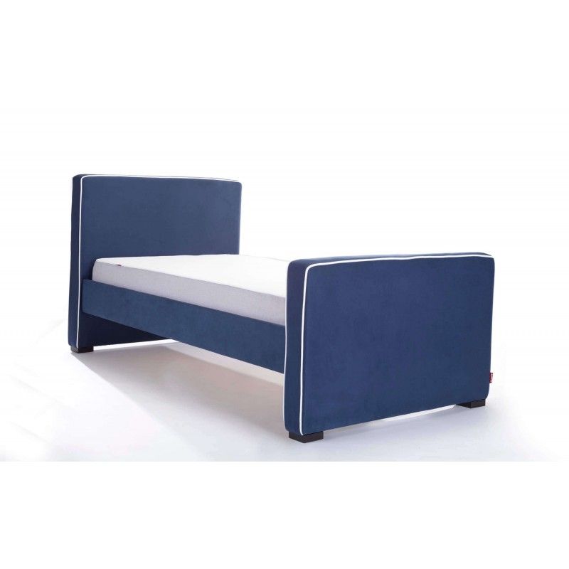 Кровать модели 0009