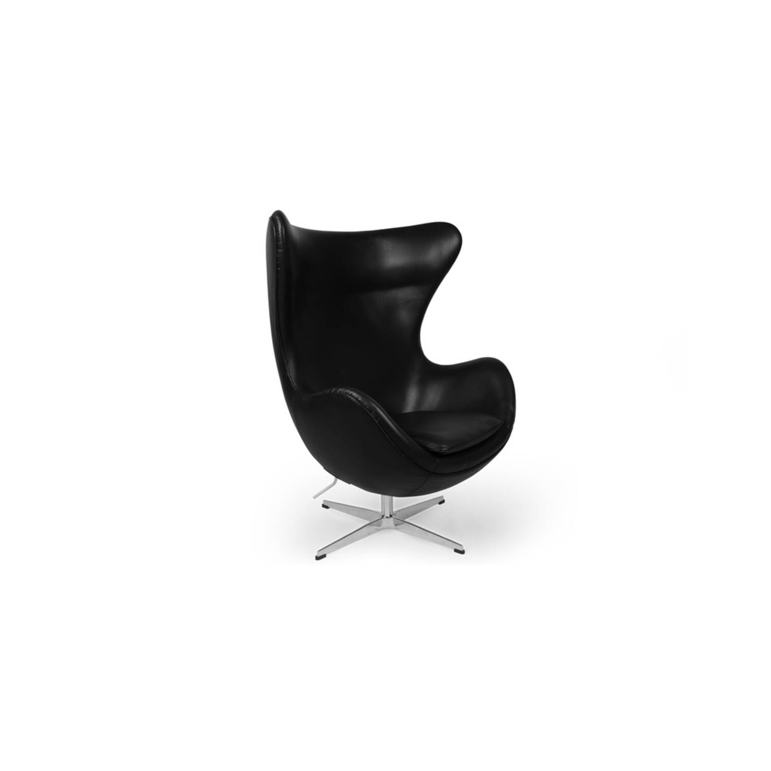 Черное кожаное кресло Egg