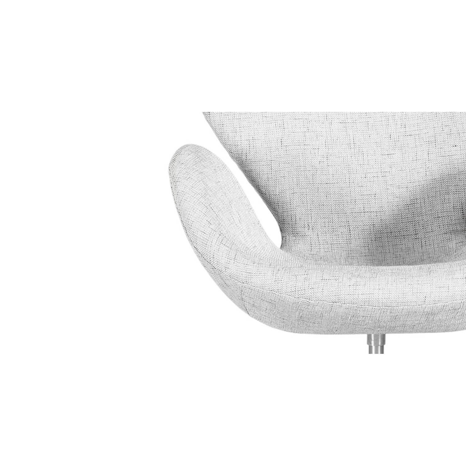 Кресло Swan серого цвета, тканевая обивка