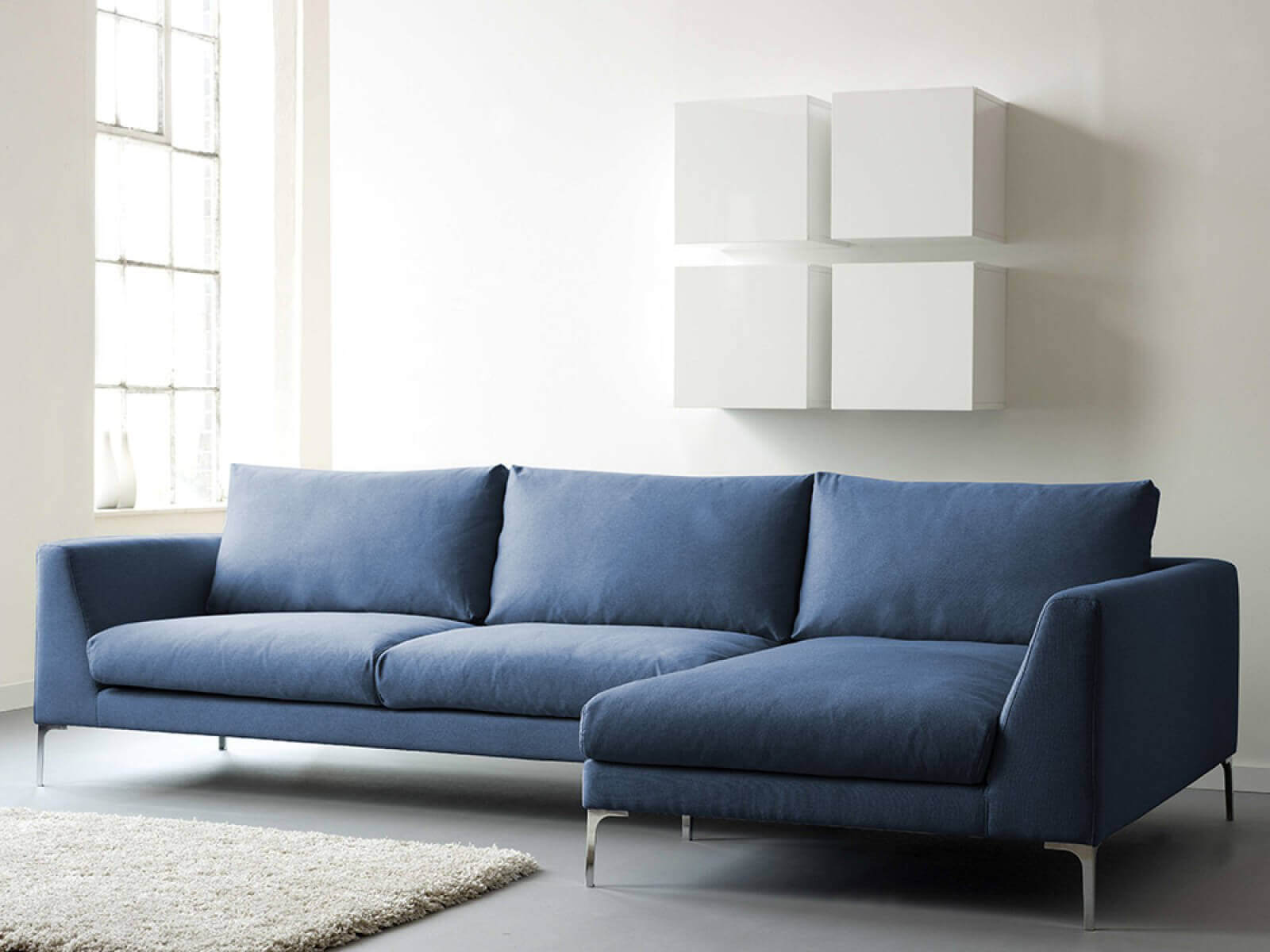 Дизайнерский синий угловой диван